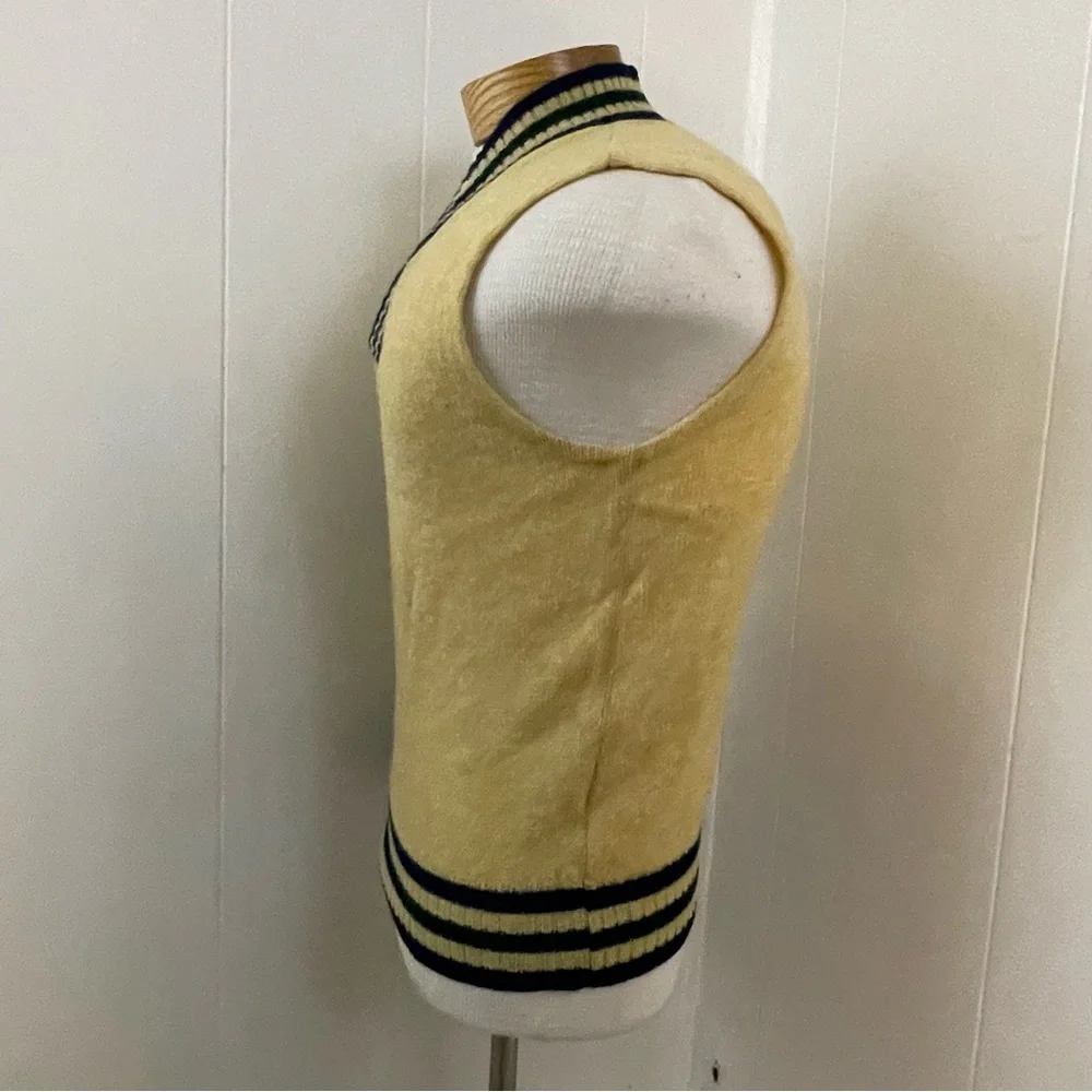 Vintage Shetland Wool Sweater Vest Men's‎ M Yellow Navy V-Neck Sleeveless
